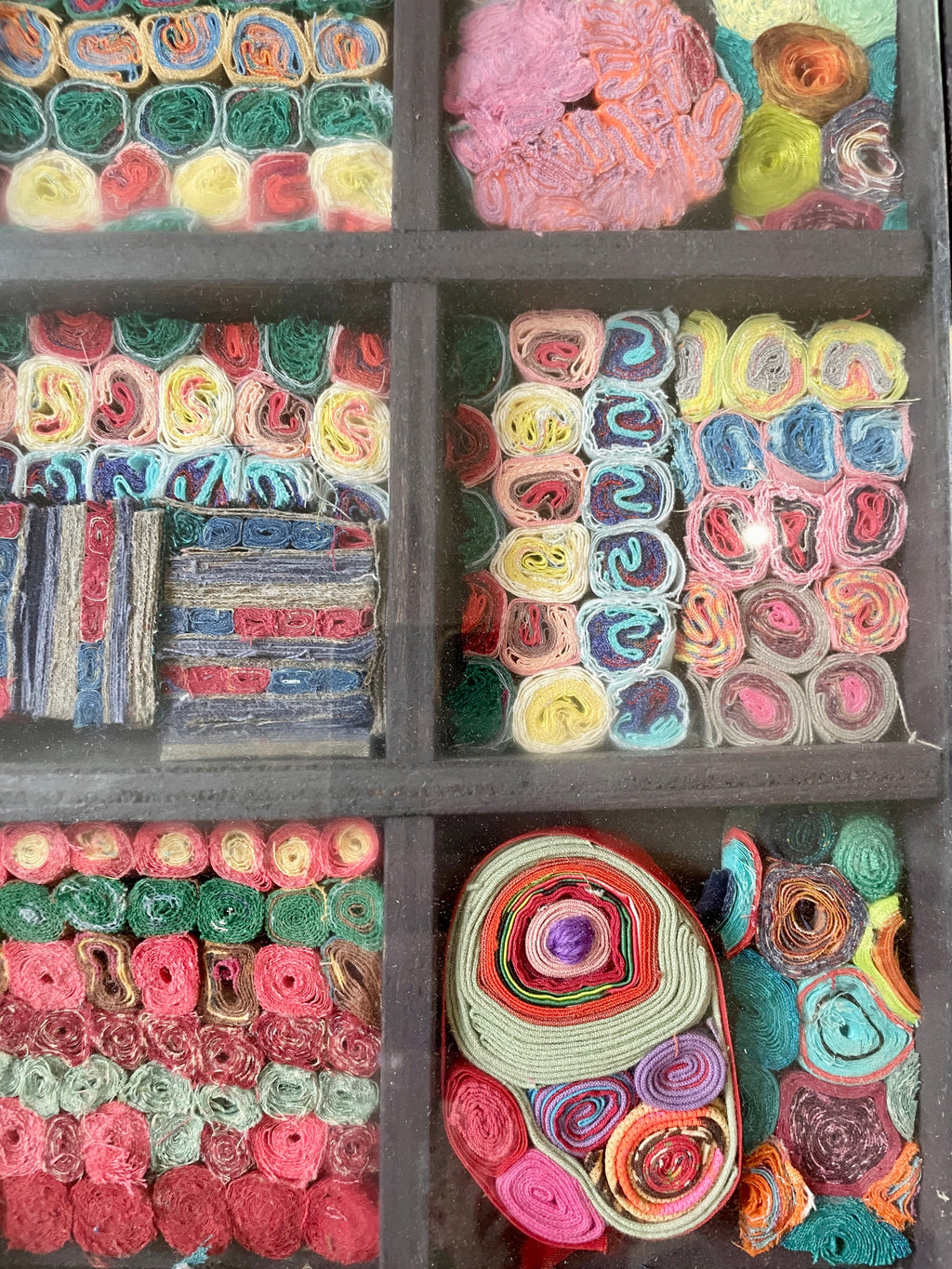 Jeanne GERARDIN (1930-2014) - Composition en relief, assemblage de textiles
