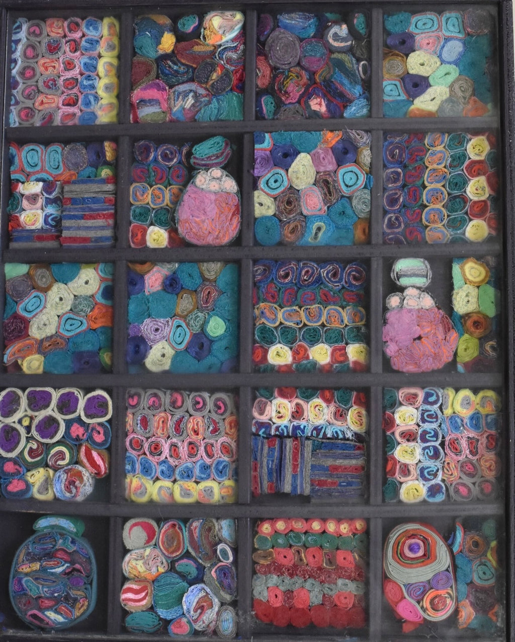 Jeanne GERARDIN (1930-2014) - Composition en relief, assemblage de textiles